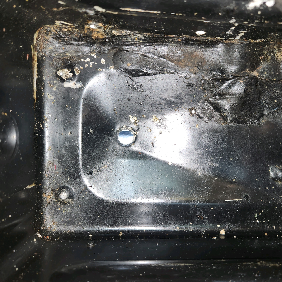 Used aircraft parts for sale, 0413307-18 Cessna 172E Battery Box Assembly (Minus Lid)