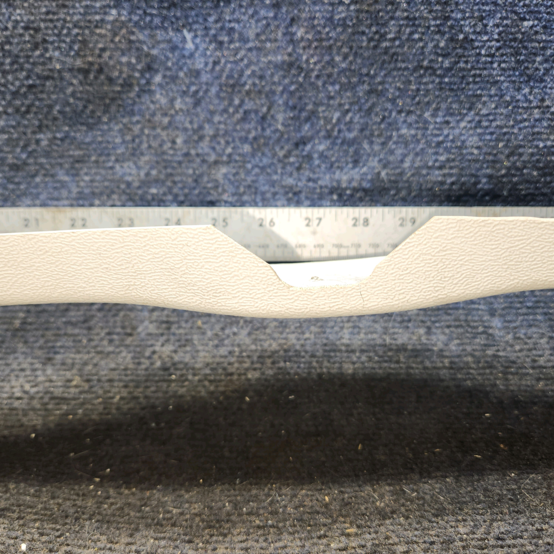 Used aircraft parts for sale, 0515014-1 cessna 172N Rear Window Upper Moulding