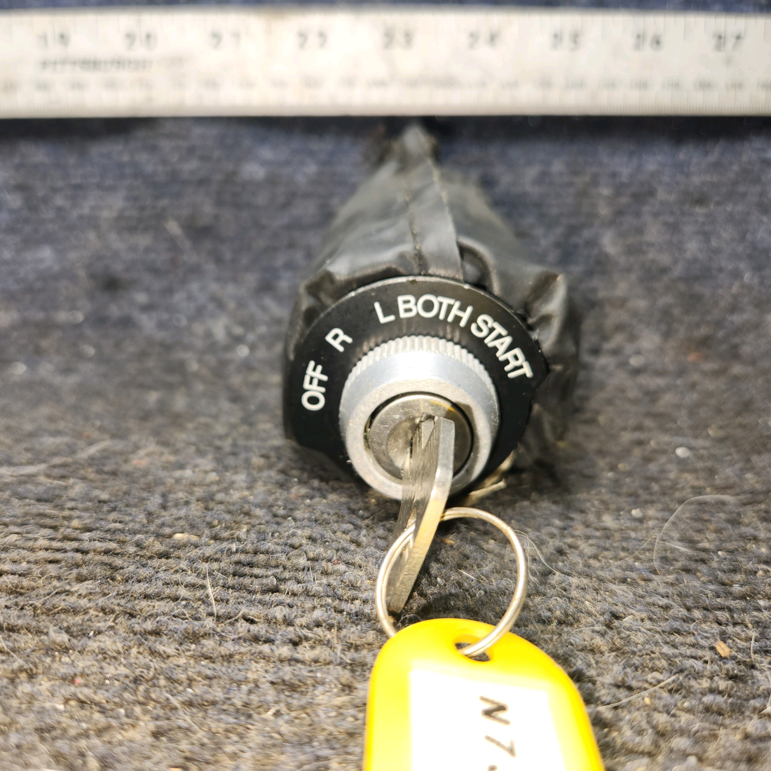 Used aircraft parts for sale, C292501-0104 cessna 172N Starter Ignition Switch with Key