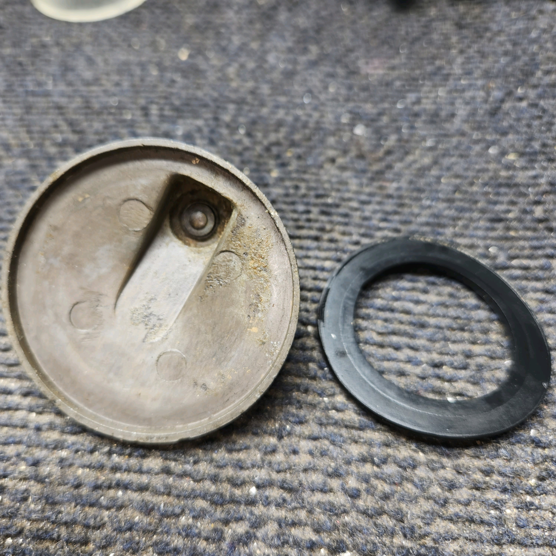 Used aircraft parts for sale, 0511199-33 Garwin 33-199 Cessna 172F Fuel Strainer - Gascolator Assembly