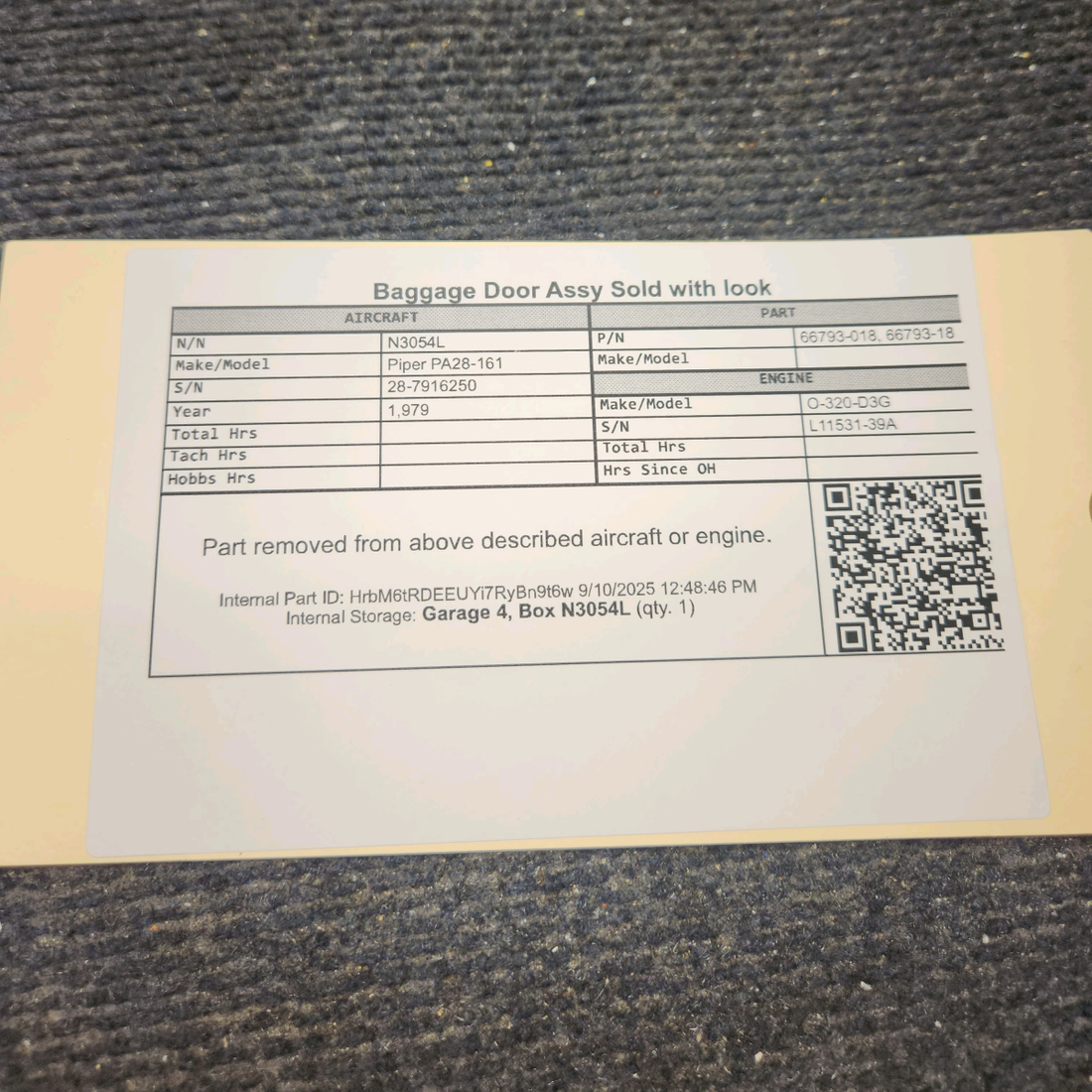 Used aircraft parts for sale, 66793-018 Piper PA28-161 Baggage Door Assembly – Sold with Lock