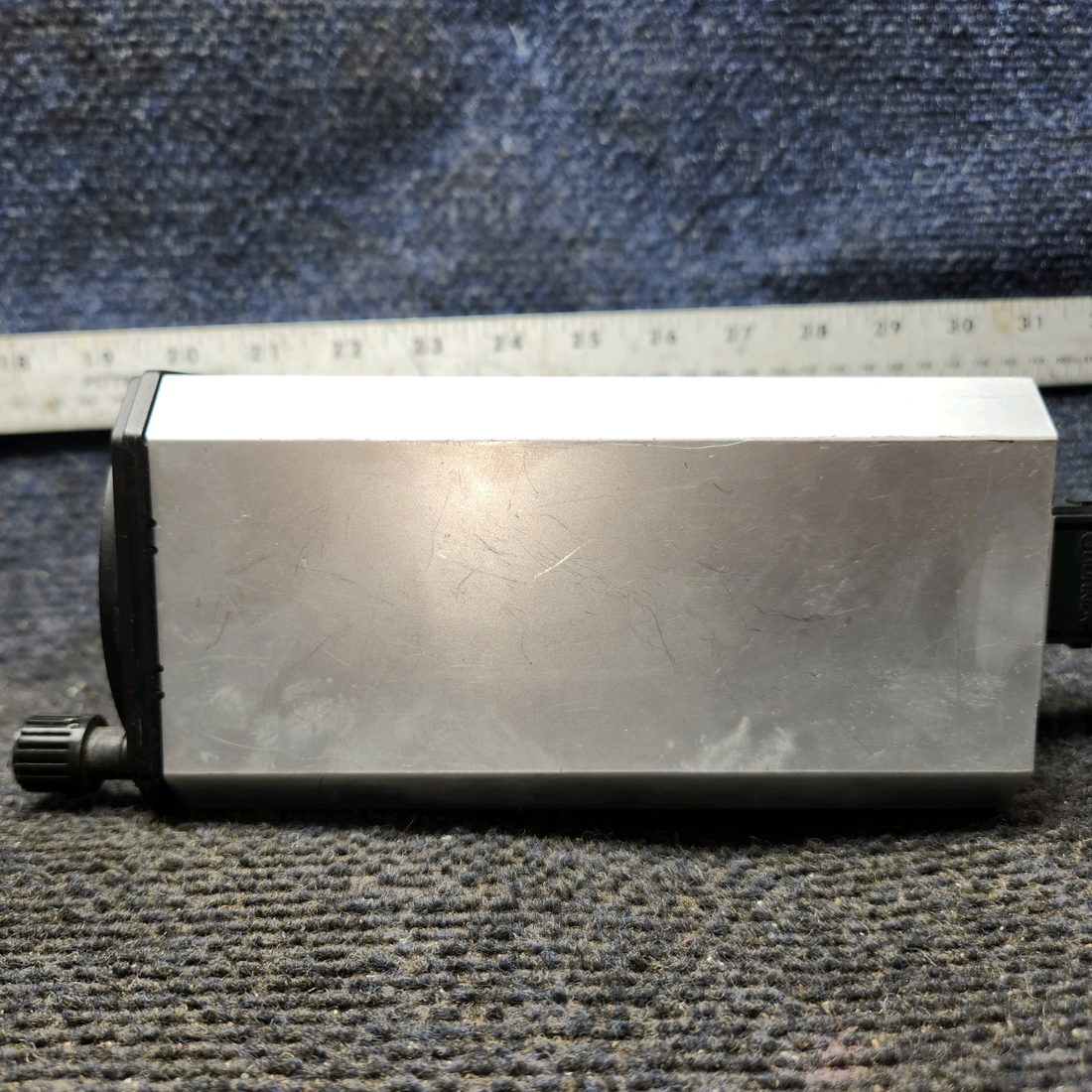 Used aircraft parts for sale, 066-3056-01 Bendix King KI 209 Cessna 182G VOR/LOC Converter and Glide Slope Indicator