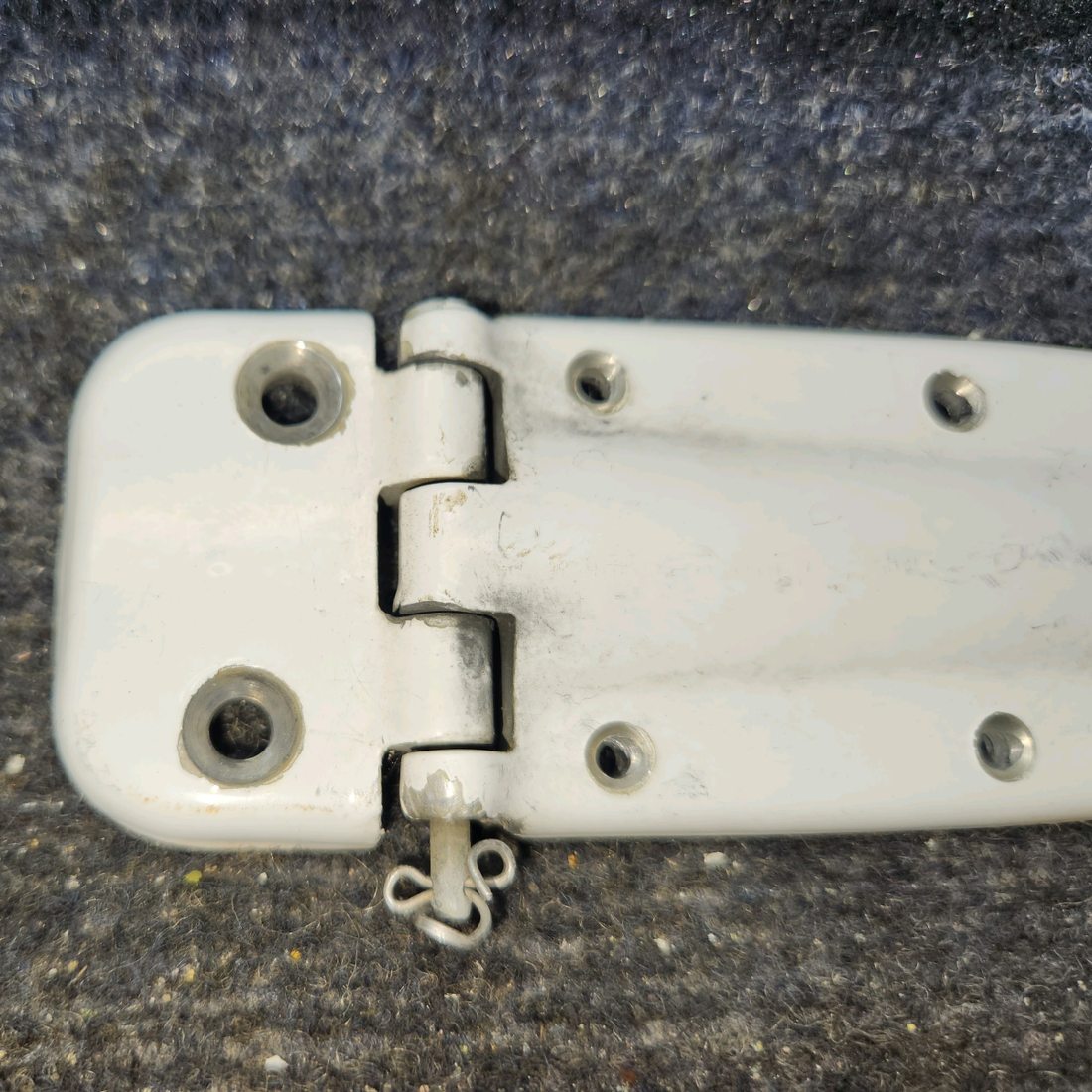 Used aircraft parts for sale, 0711037-19, 0711037-21 Cessna 182G Cabin Door Hinge Assembly Lower LH