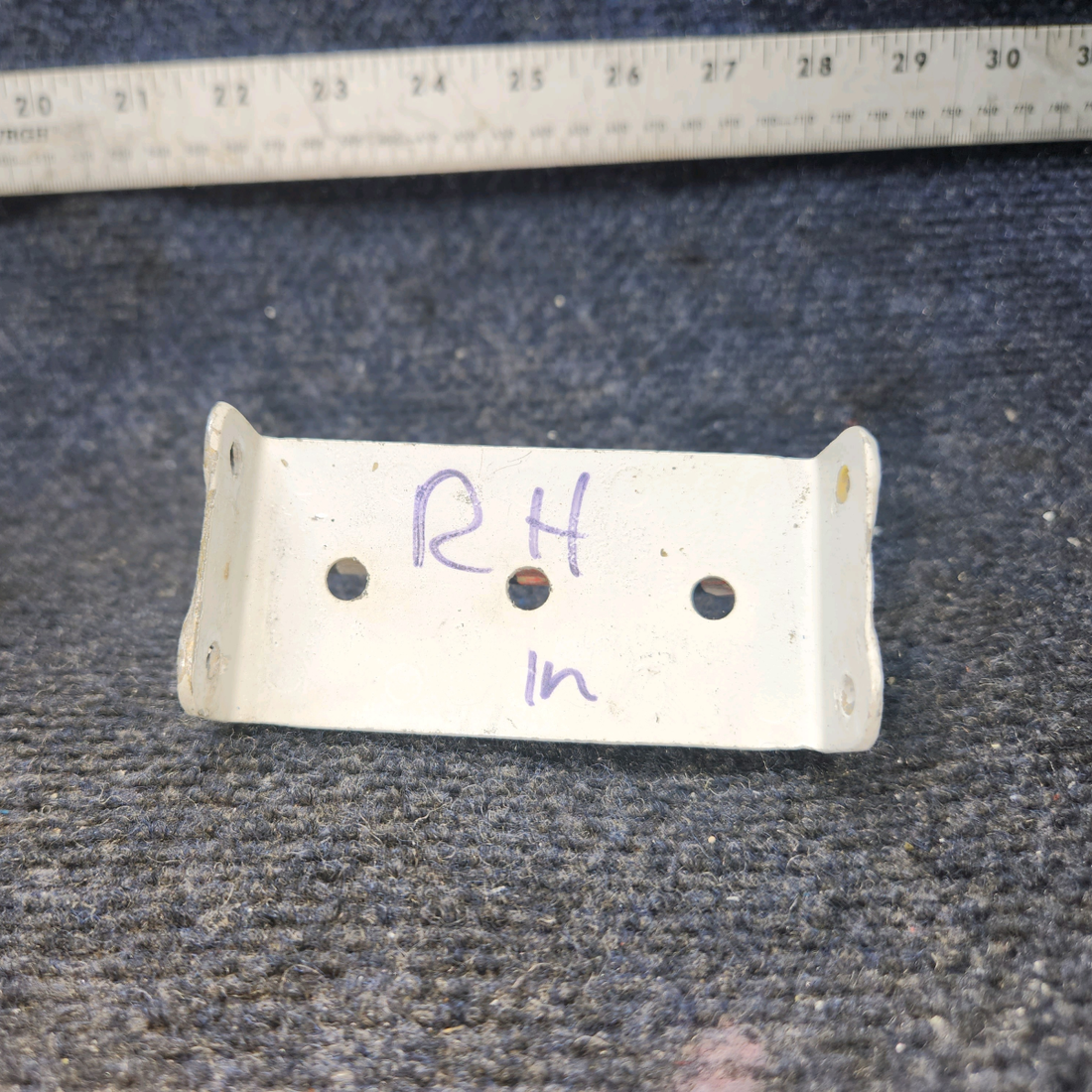 Used aircraft parts for sale, 35-135025-36 BEECHCRAFT 95-55B Inboard Aileron Hinge Bracket