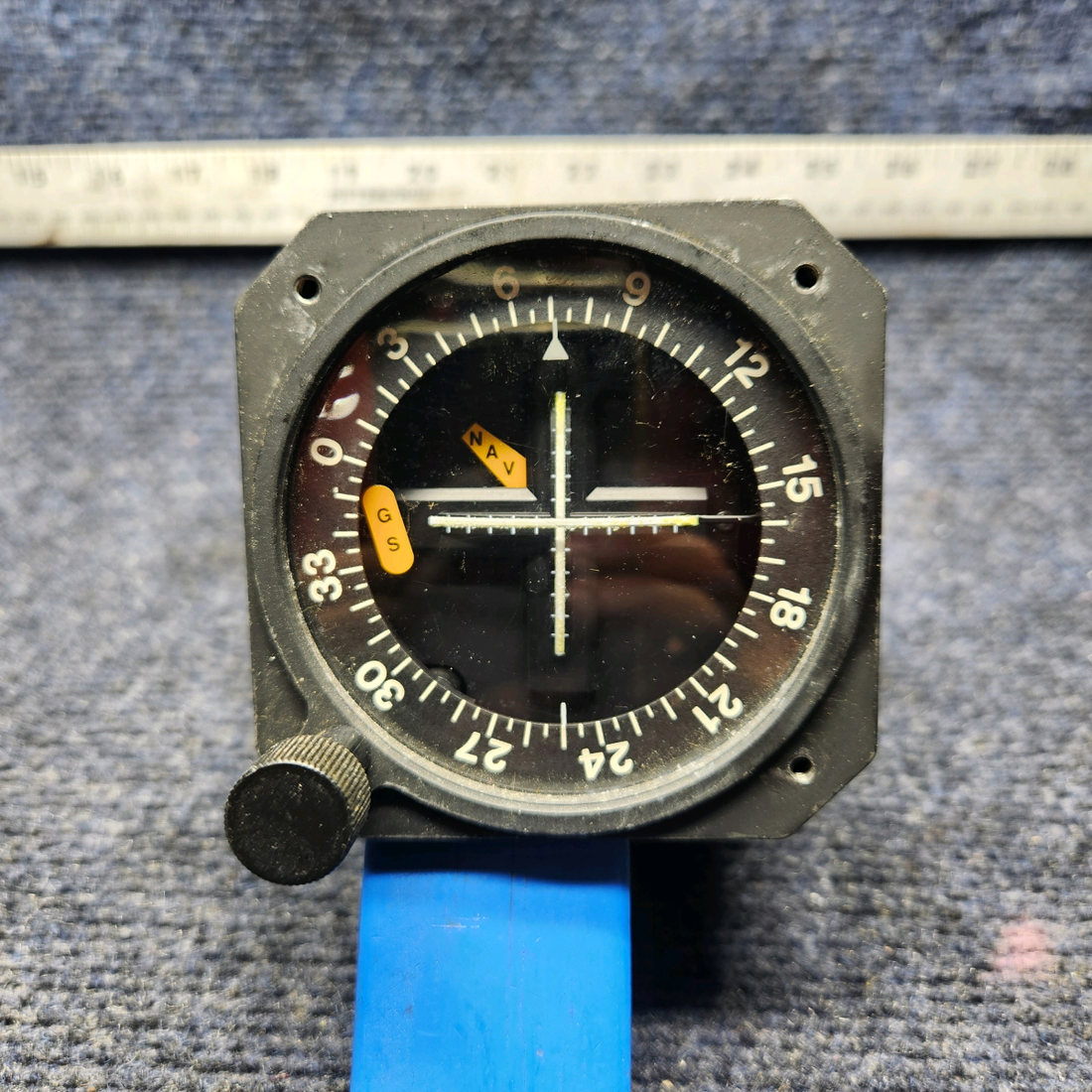 Used aircraft parts for sale, ID-825 TSO CESSNA 172K VOR / LOC / GLIDESLOPE INDICATOR WITH CONNECTOR