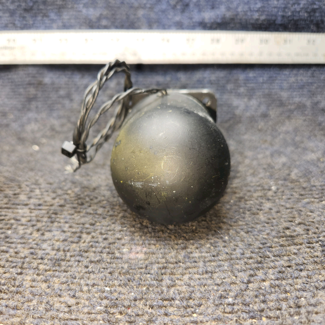 Used aircraft parts for sale, C-2300-DL4 Cessna 172F Dash Mounted Compass, Lighted - 12 V