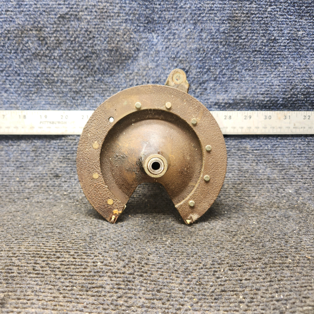 Used aircraft parts for sale, 0760612-7 cessna 150G Flap Drive Pulley Assembly – LH