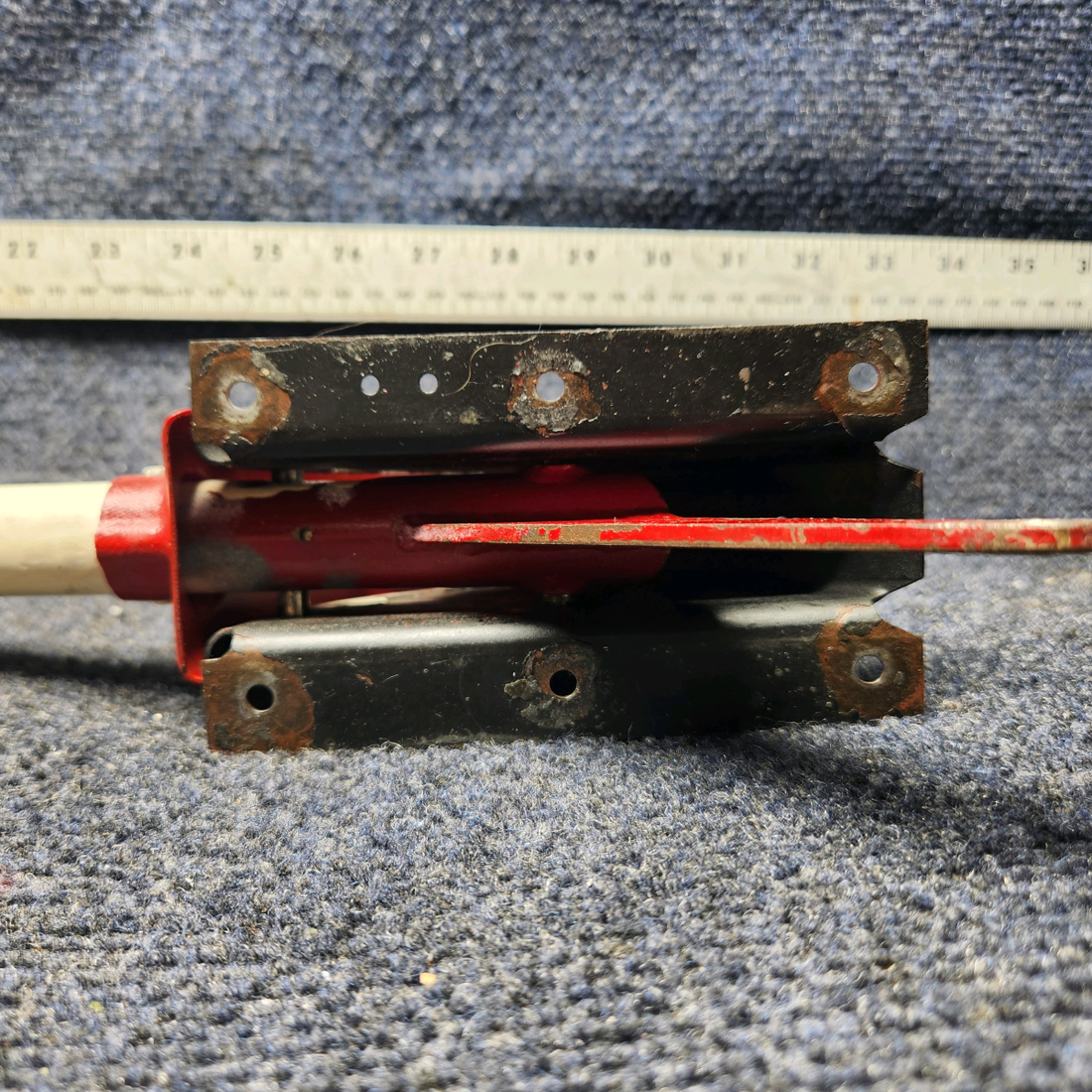 Used aircraft parts for sale, 63782-000 Piper PA28-140 Flap Lever and Handle Assembly