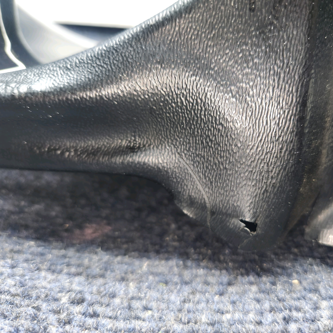 Used aircraft parts for sale, 67330-010 Piper PA28-140 Console Cover