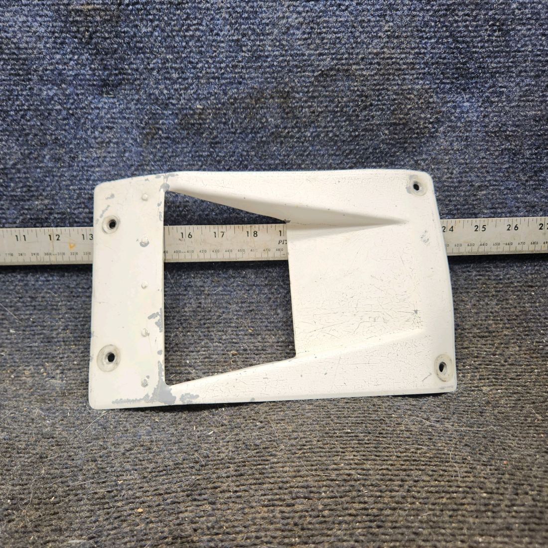Used aircraft parts for sale, 0552163-1 cessna 172N Air Scoop Assembly