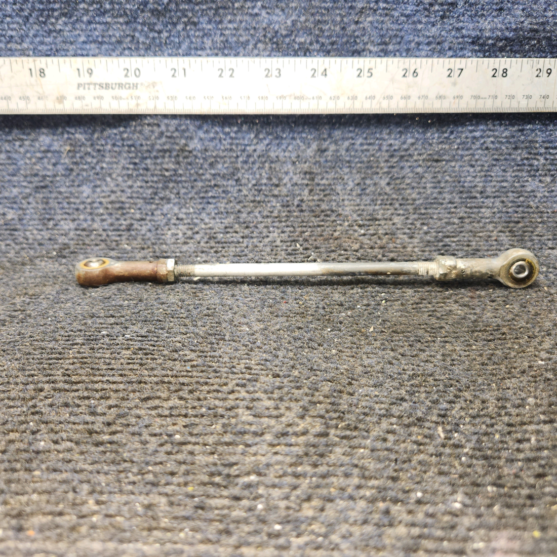 Used aircraft parts for sale, 0523218-2 Cessna 172F Aileron Push Pull Rod Assembly