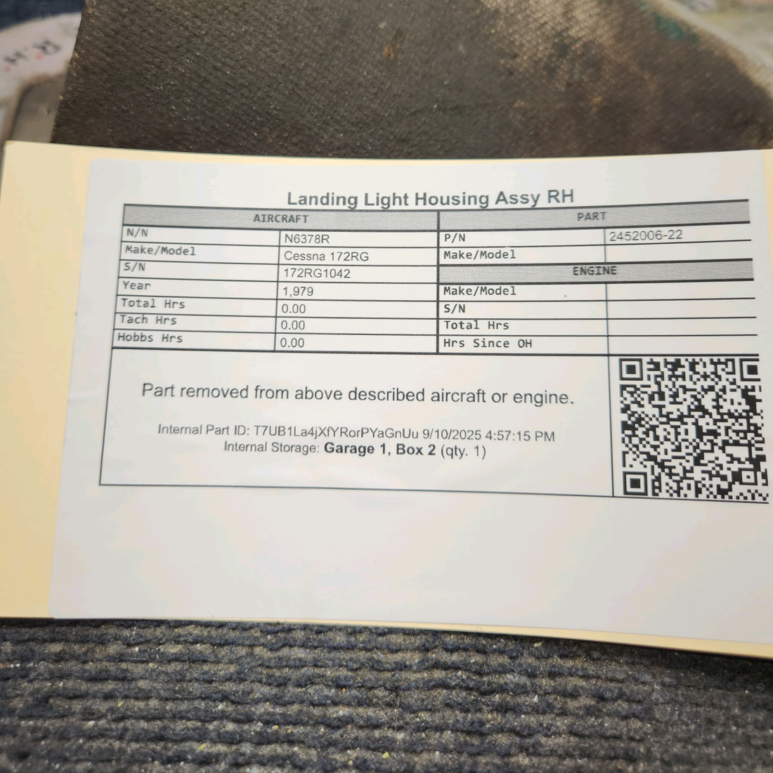 Used aircraft parts for sale, 2452006-22 Cessna 172RG Landing Light Housing Assy - RH