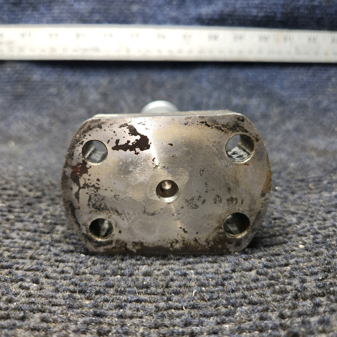 Used aircraft parts for sale, 0541124-1 Cessna 182G Main Landing Gear Axle