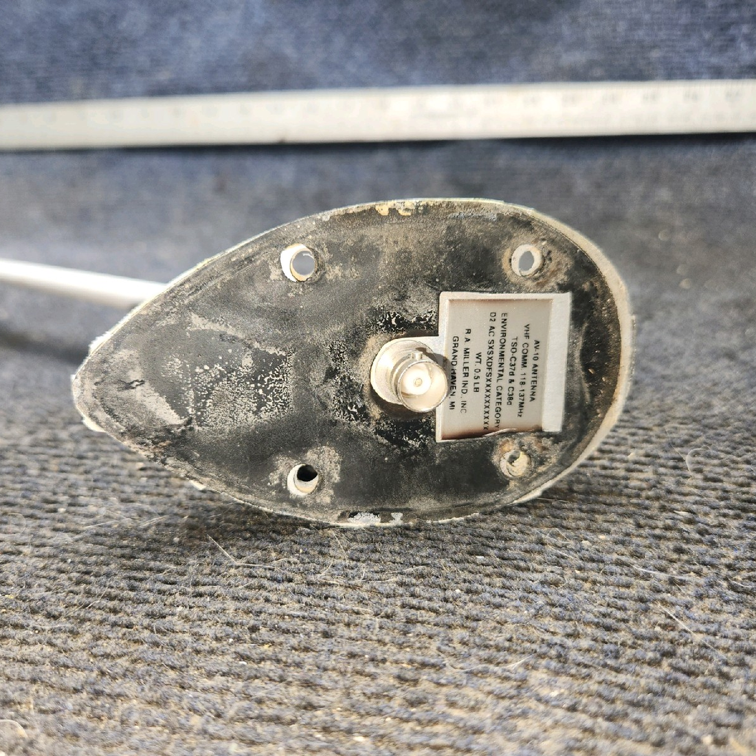 Used aircraft parts for sale, AV-10 RA Miller piper PA-28-181 VHF Communication Antenna