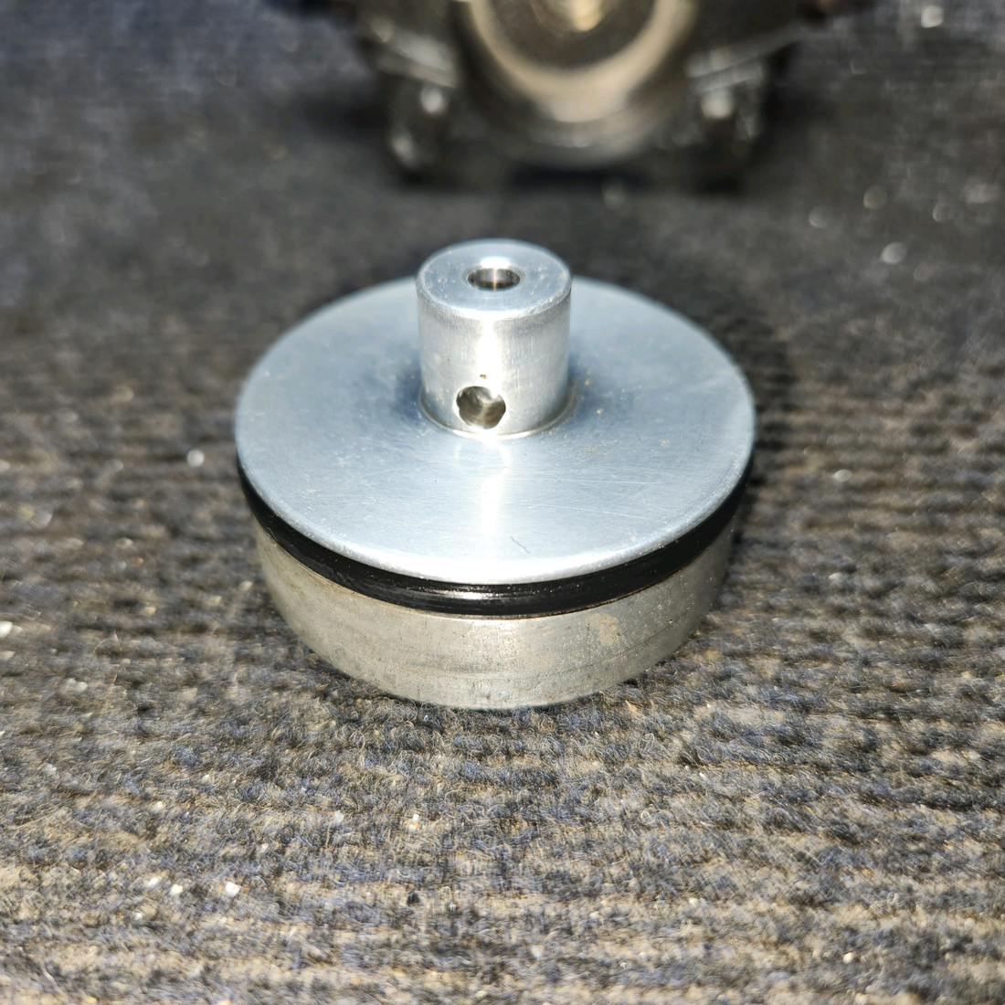 Used aircraft parts for sale, C163030-0107 Cleveland 30-63 cessna 150G Brake Caliper Assy