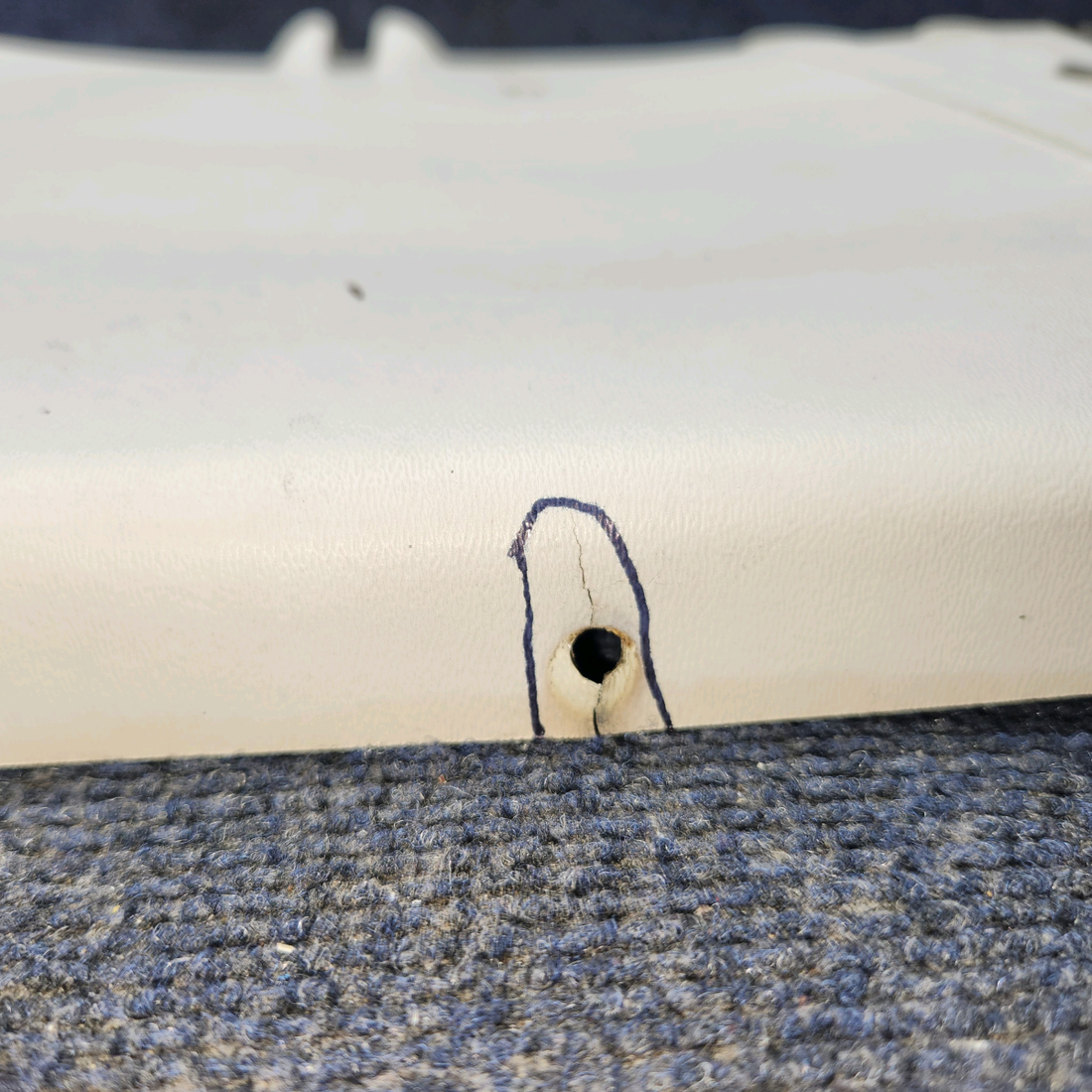 Used aircraft parts for sale, 0700114-35 Cessna 172F Baggage Door Panel