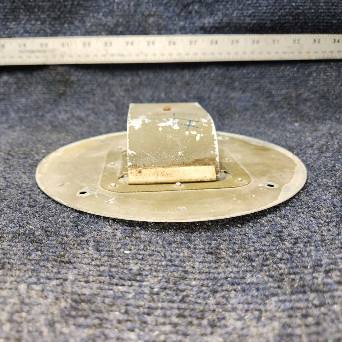Used aircraft parts for sale, 0521101-2 Cessna 172RG Courtesy Light Plate  Assy