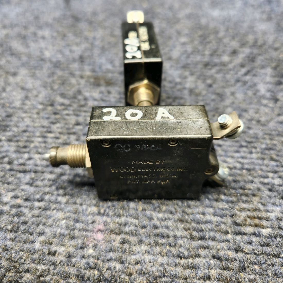 Used aircraft parts for sale, CB-2320A Wood Electric CIRCUIT BREAKER 20 AMP "PRICE PER EACH"