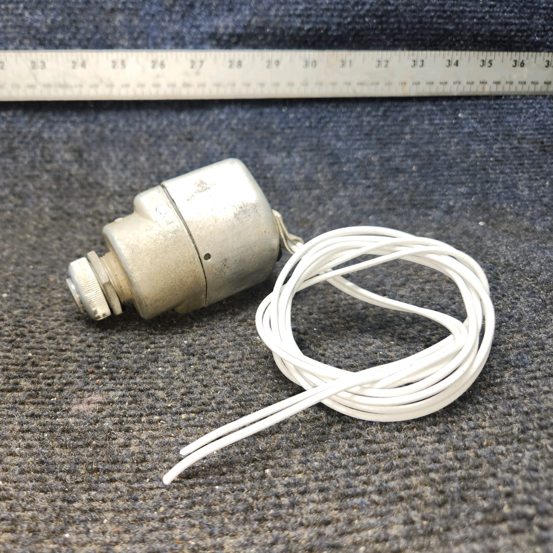 Used aircraft parts for sale, 10-51104-6 Cessna 172E Magneto Ignition Switch w/ Shield - NO Keys
