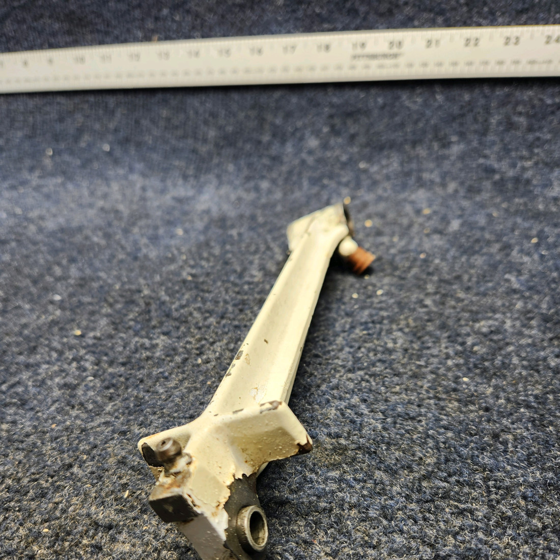 Used aircraft parts for sale, 35-815155-610 BEECHCRAFT F35 LEG ASSY MAIN GEAR RETRACT LH