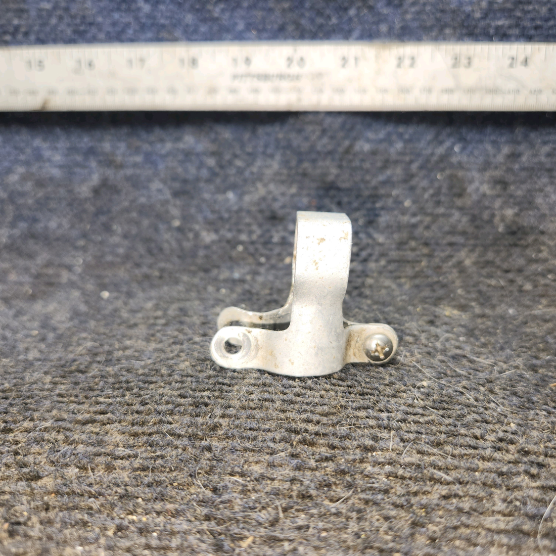 Used aircraft parts for sale, 0310422-1 cessna 172N Trim Chain Guard