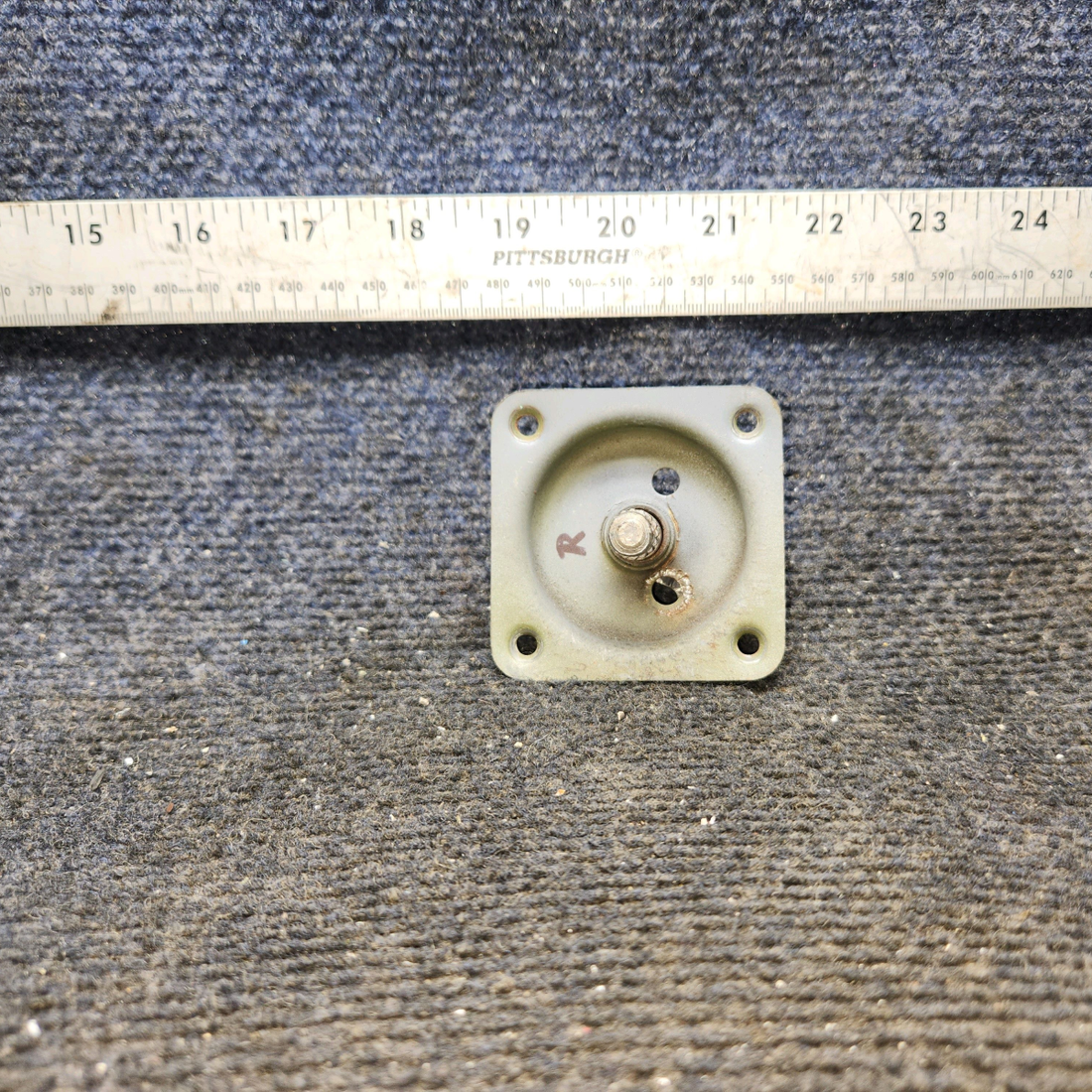 Used aircraft parts for sale, 0413195-3, 0511227-7 Cessna 172E Cabin Door Handle Plate Assembly with Shaft