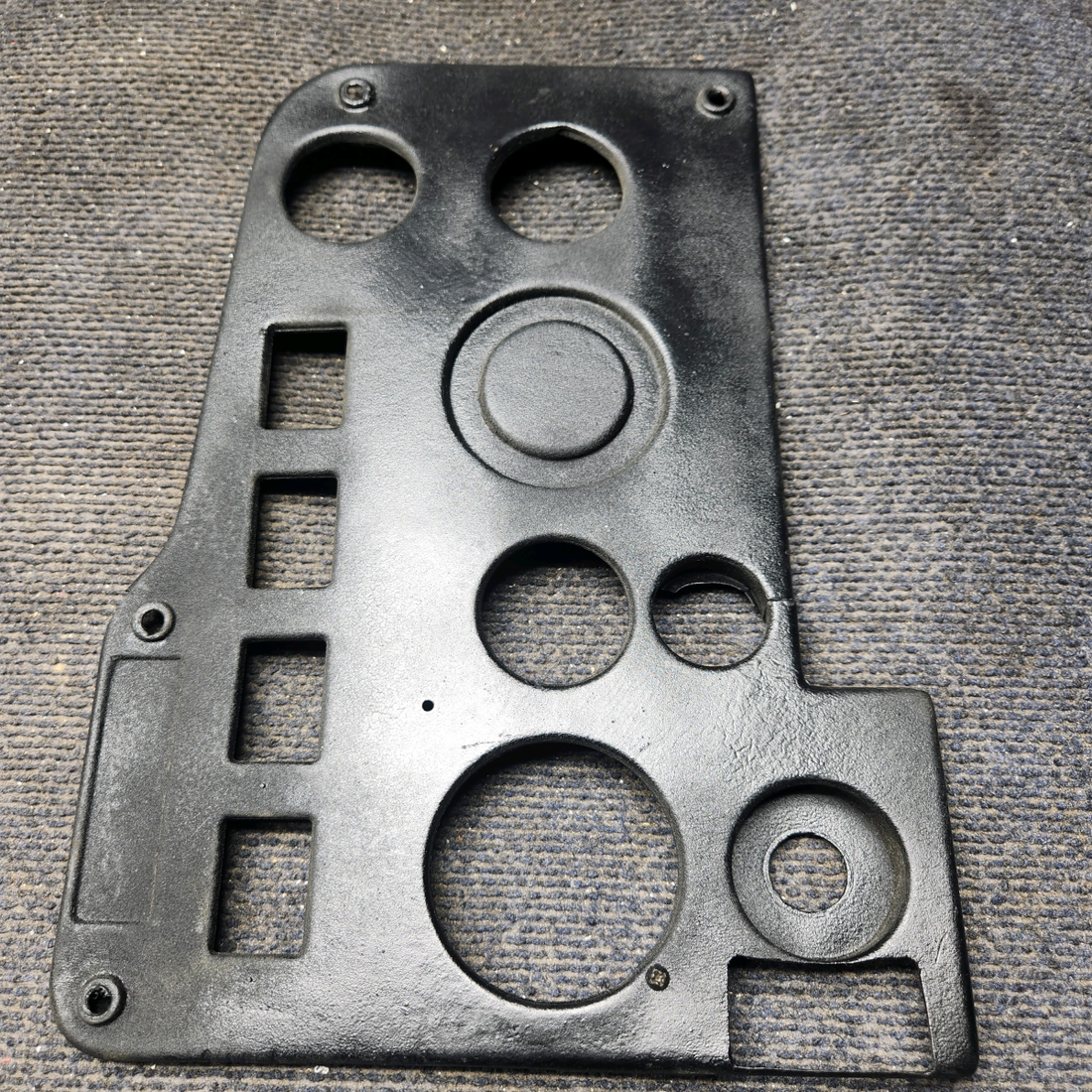 Used aircraft parts for sale, 0413451-1 cessna 150G Instrument Panel Cover – Right