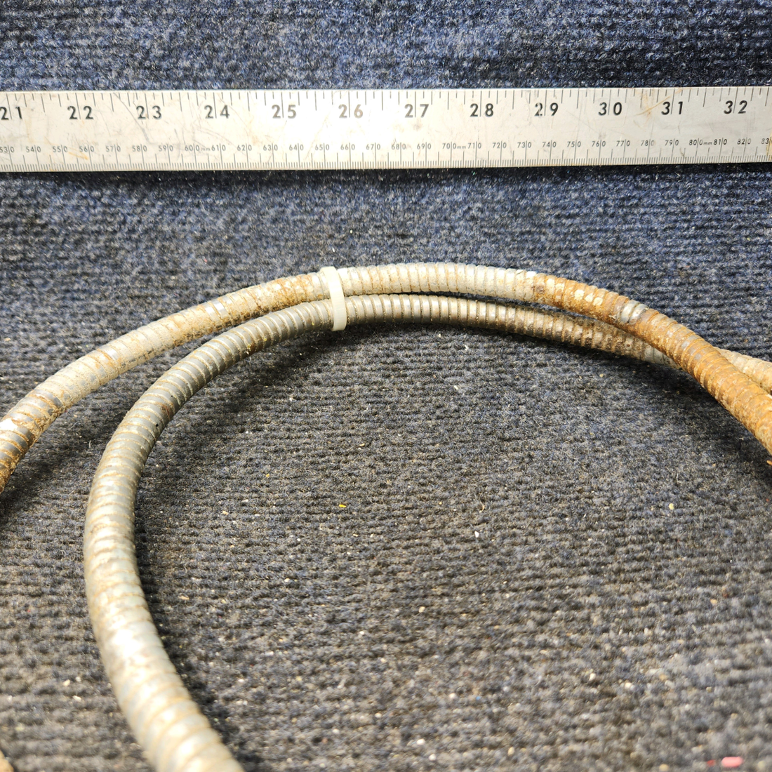 Used aircraft parts for sale, 35-521212-1, 35-521212-10 BEECHCRAFT F35 Flap Actuator Housing with Piston  Includes Cable – LH Side