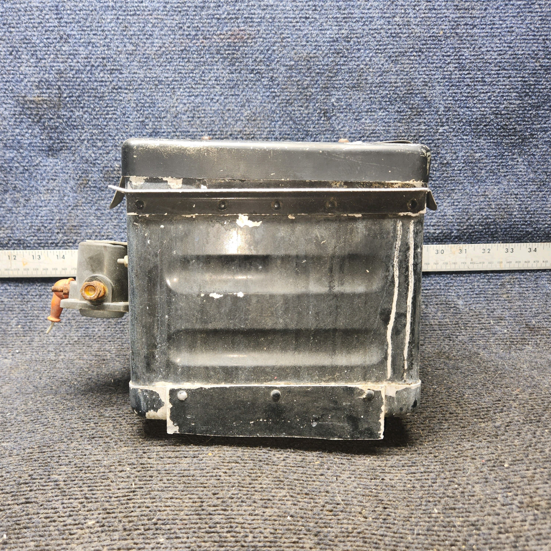 Used aircraft parts for sale, 0413307-18 cessna 172N Battery Box Assembly with Lid