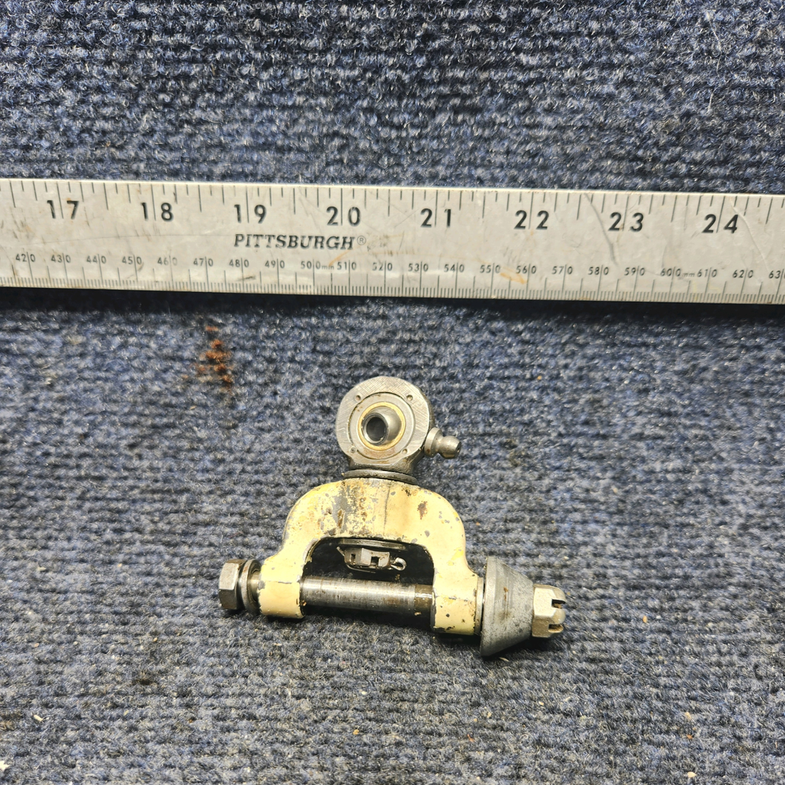 Used aircraft parts for sale, 35-825007 Beechcraft F33A NOSE GEAR STEERING YOKE