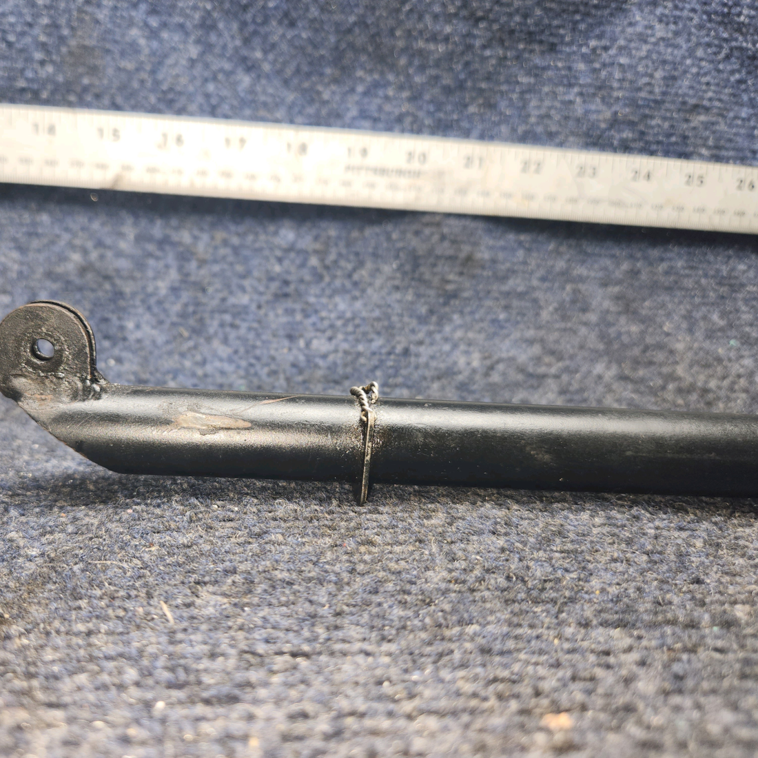 Used aircraft parts for sale, 62829-000 Piper PA28-140 Rudder Trim Shaft Assy With Braket.