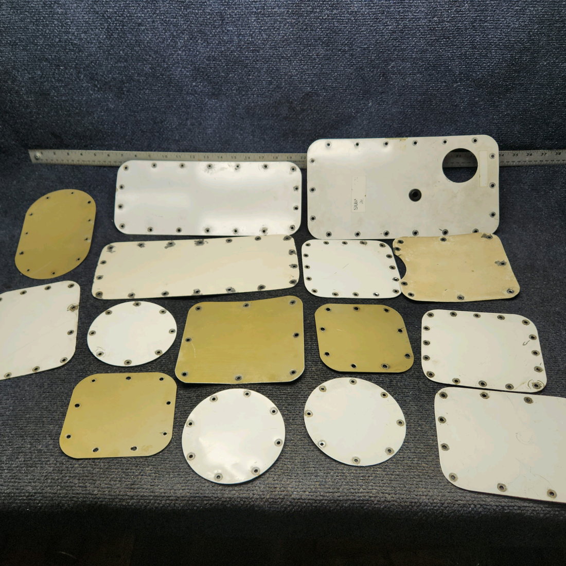 Used aircraft parts for sale, Cover Plate Piper Beech A23R / A24R Sierra Beechcraft A24R Lot Cover Plate