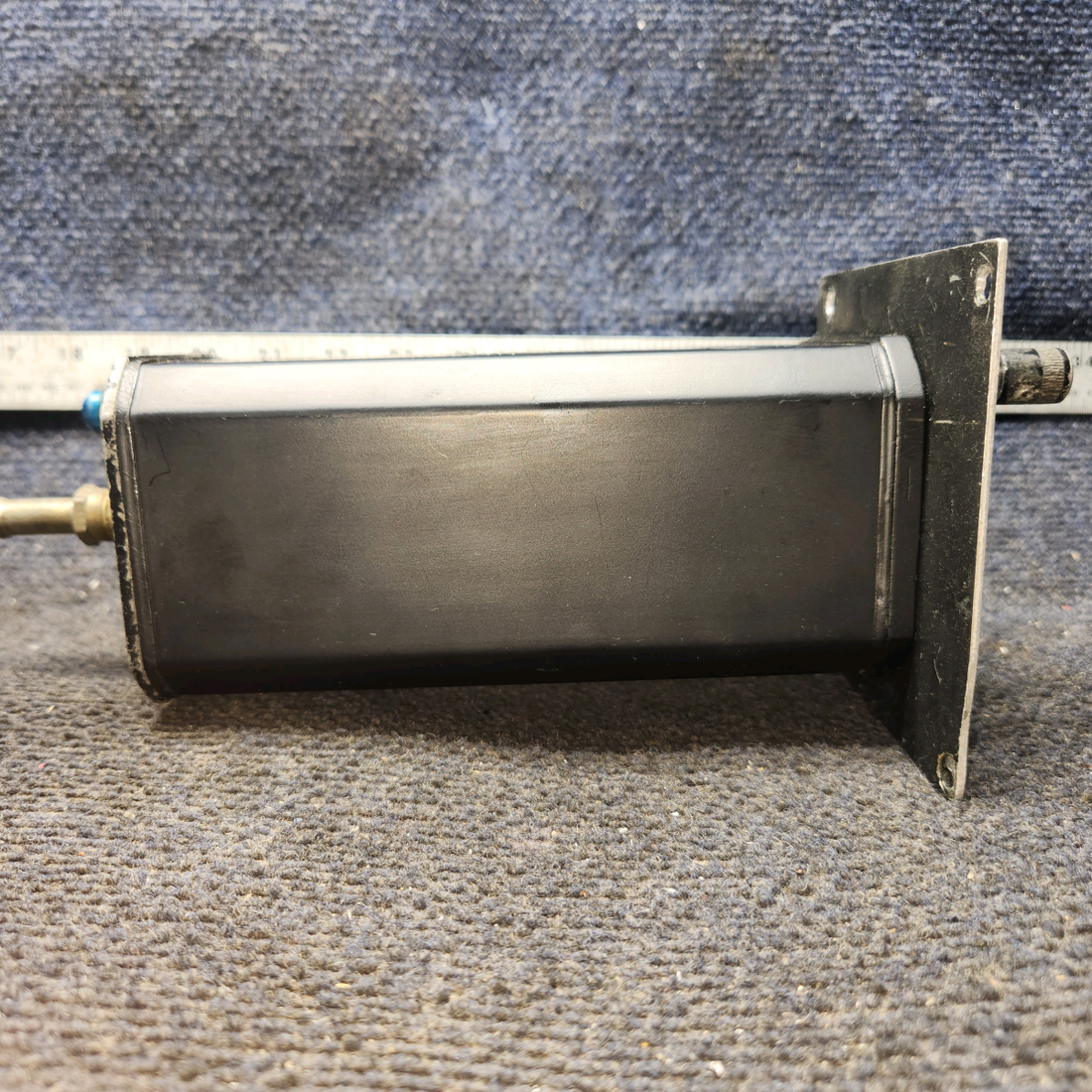 Used aircraft parts for sale, 200-5 Aviation Instrument Beechcraft 35-33 Directional Gyro Indicator