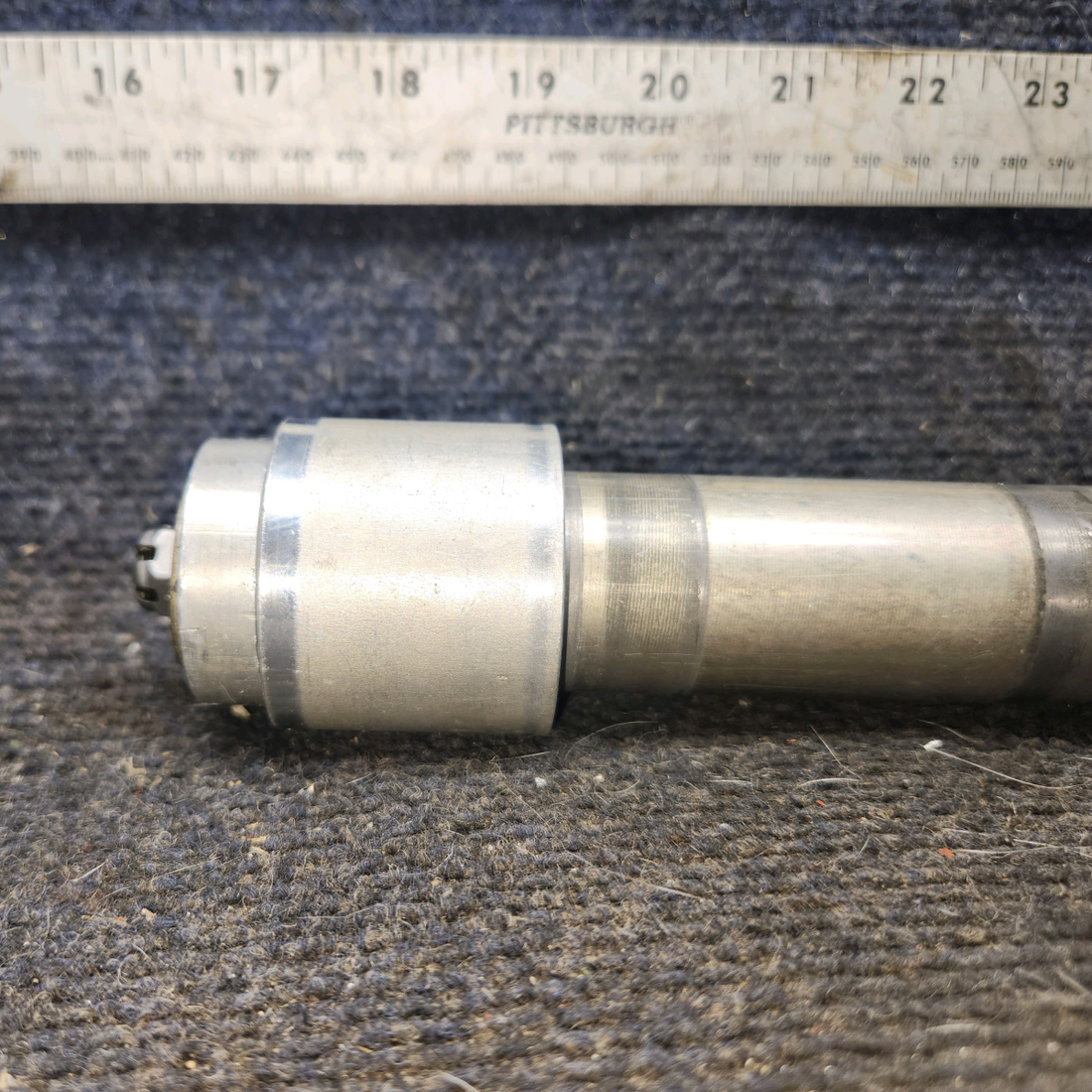 Used aircraft parts for sale, 543003, 543037-1 cessna 172N Tube-Axle Kit
