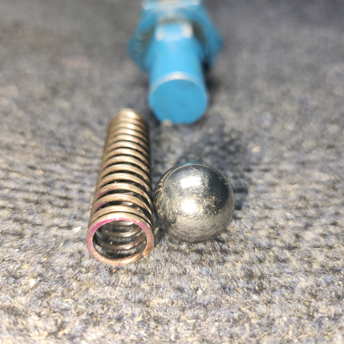 Used aircraft parts for sale, 76529 Lycoming O-320 Piper PA28-140 Oil Pressure Relief Cap