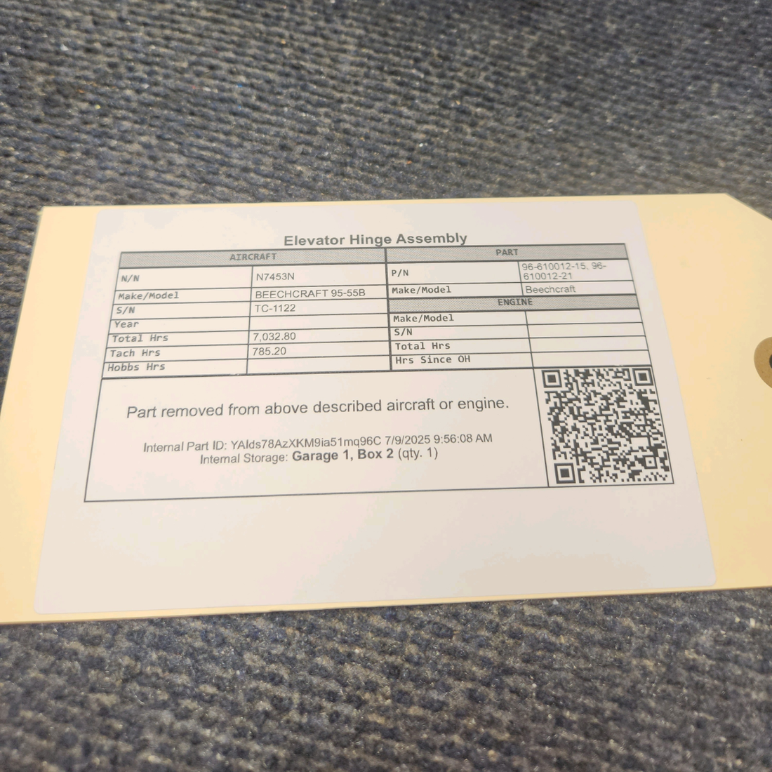 Used aircraft parts for sale, 96-610012-15 Beechcraft BEECHCRAFT 95-55B Elevator Hinge Assembly