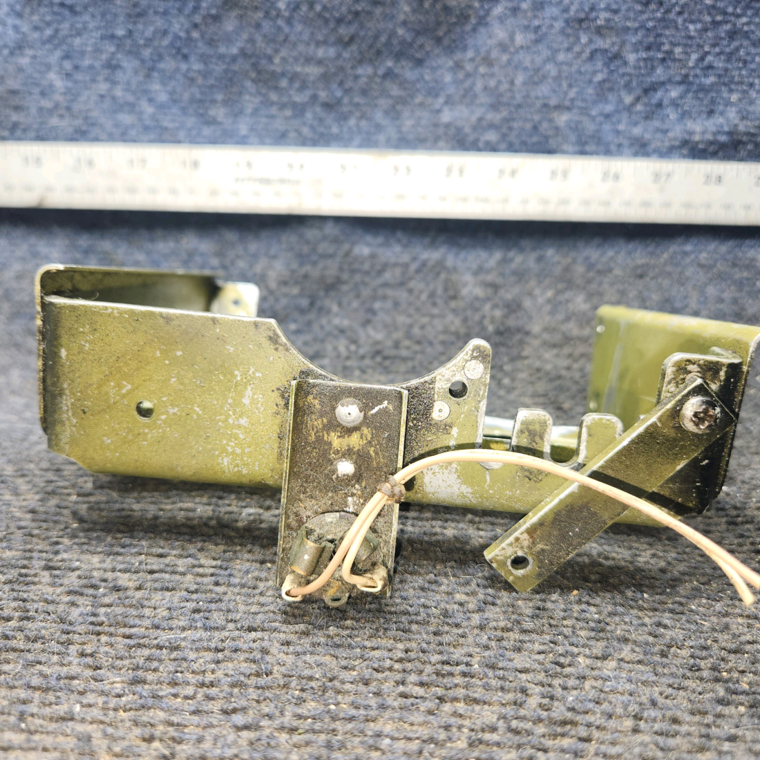Used aircraft parts for sale, 67206-002 piper PA-28-181 Engine Control Support Assembly
