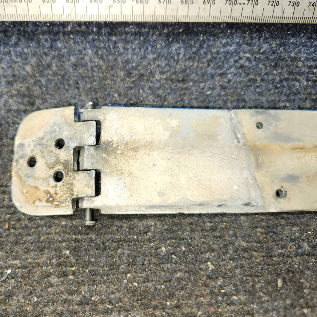 Used aircraft parts for sale, 0711037-15, 0711037-17 Cessna 182G Cabin Door Hinge Upper LH