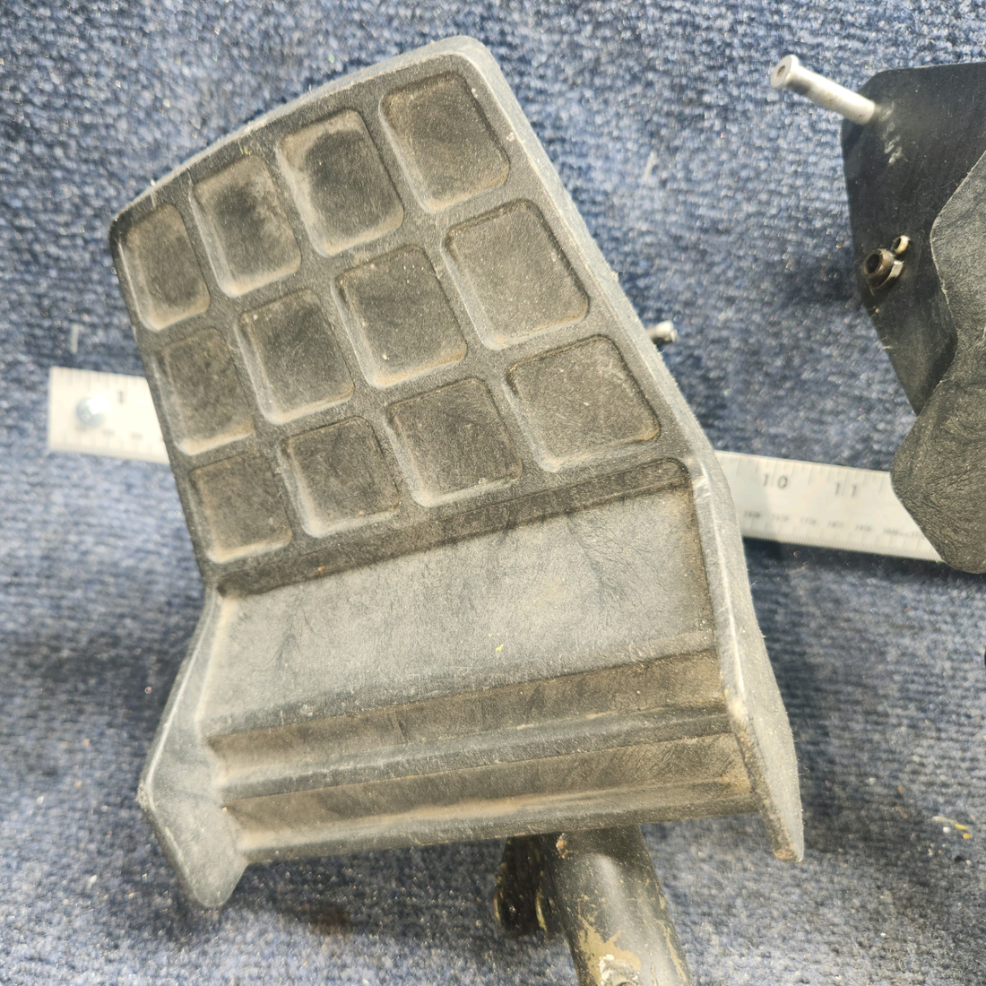 Used aircraft parts for sale, 2467001-2, 2467001-1 Cessna C172RG Rudder Bar and Pedal Set –LH/RH