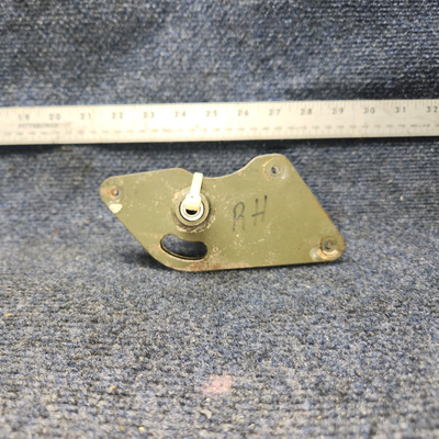 Used aircraft parts for sale, 0523223-1 Cessna C-150J Aileron Bellcrank Assembly  RH