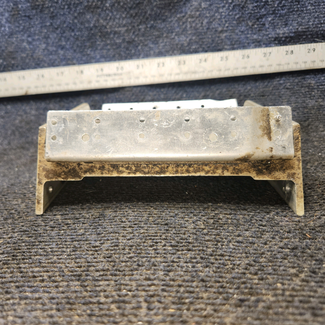 Used aircraft parts for sale, 0411899-1 cessna 150G Main Landing Gear Stiffener Support – LH