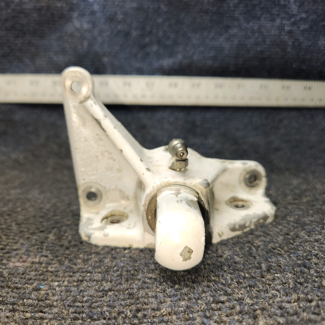 Used aircraft parts for sale, 95643-007 Piper PA32RT-300 Main Gear Truss Bracket Assembly - RH (3/8")