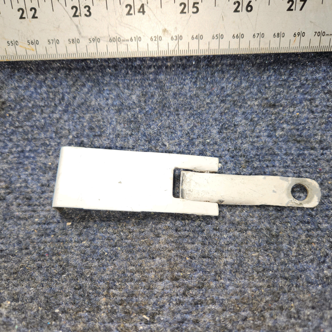 Used aircraft parts for sale, 127223-000 Piper PA28-140 Cowl Fastener Latch