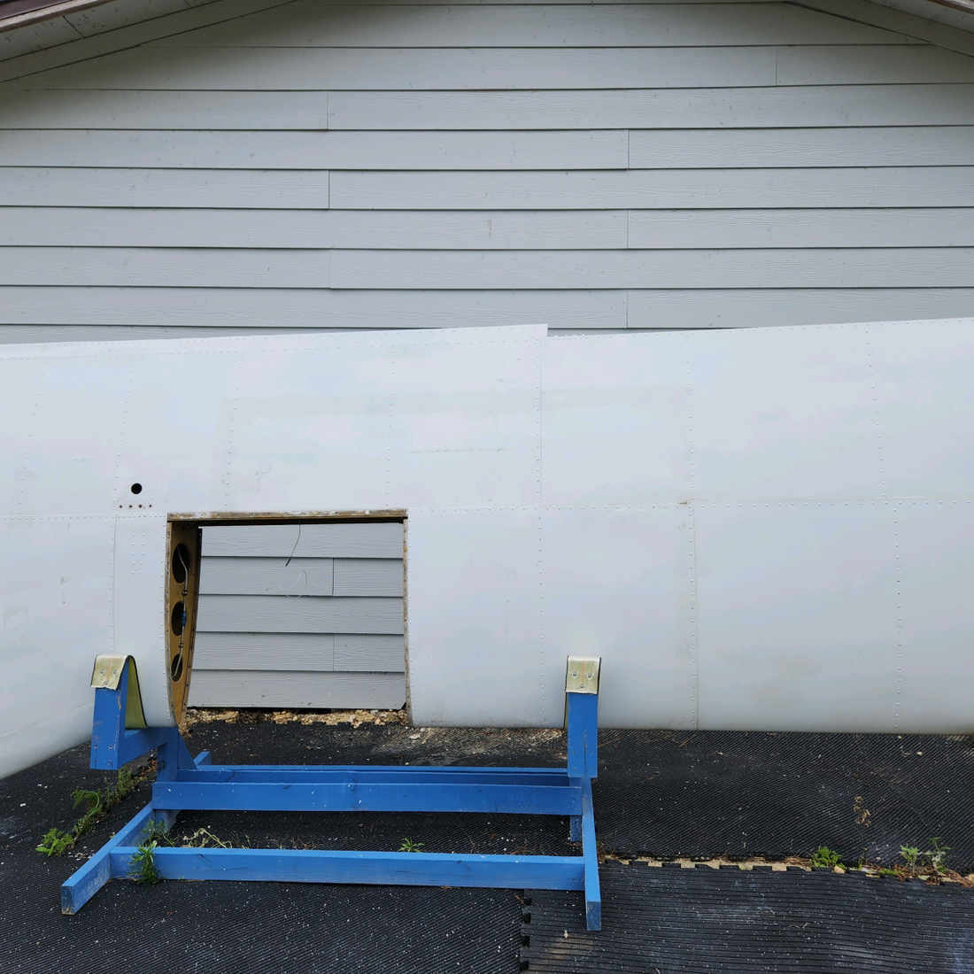 Used aircraft parts for sale, 66601-004 PIPER PA28-140 WING STRUCTURE LH-LESS FUEL TANK