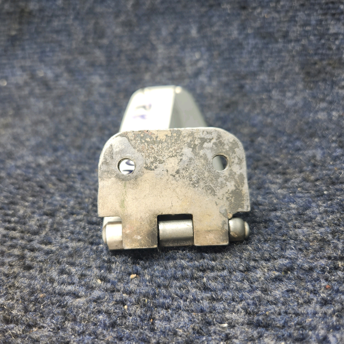 Used aircraft parts for sale, 0413426-4 Cessna C-150J Hinge Assy LH Lower or RH Upper