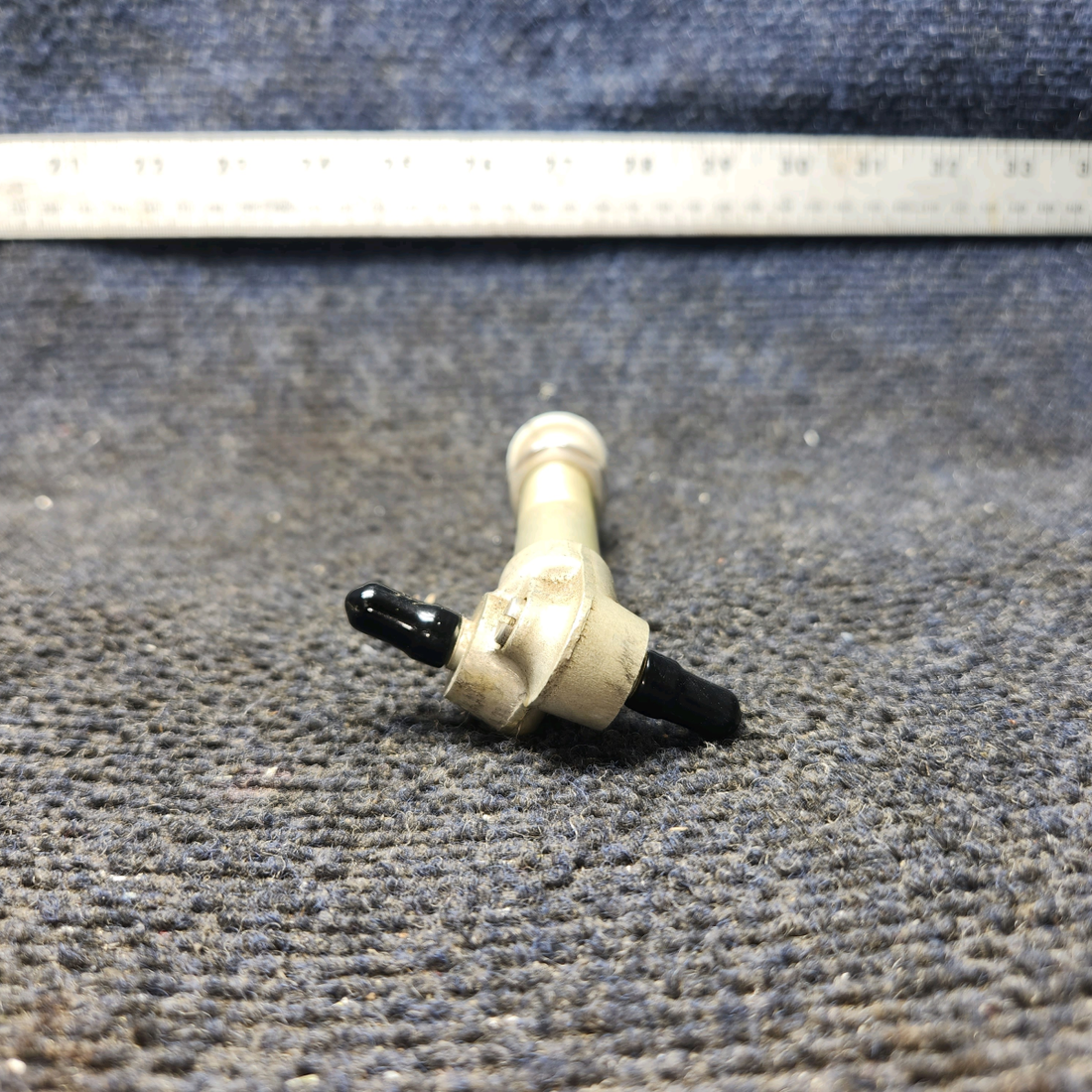 Used aircraft parts for sale, 0311538-12 Kohler K-2403-4 Cessna 172F Fuel Primer Assembly