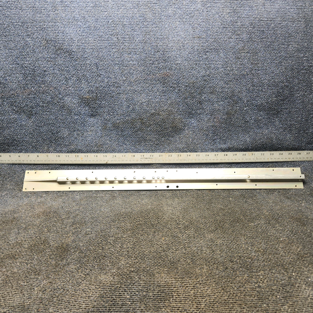 Used aircraft parts for sale, MC0511243-4 cessna 172N Seat Rail – Inboard RH