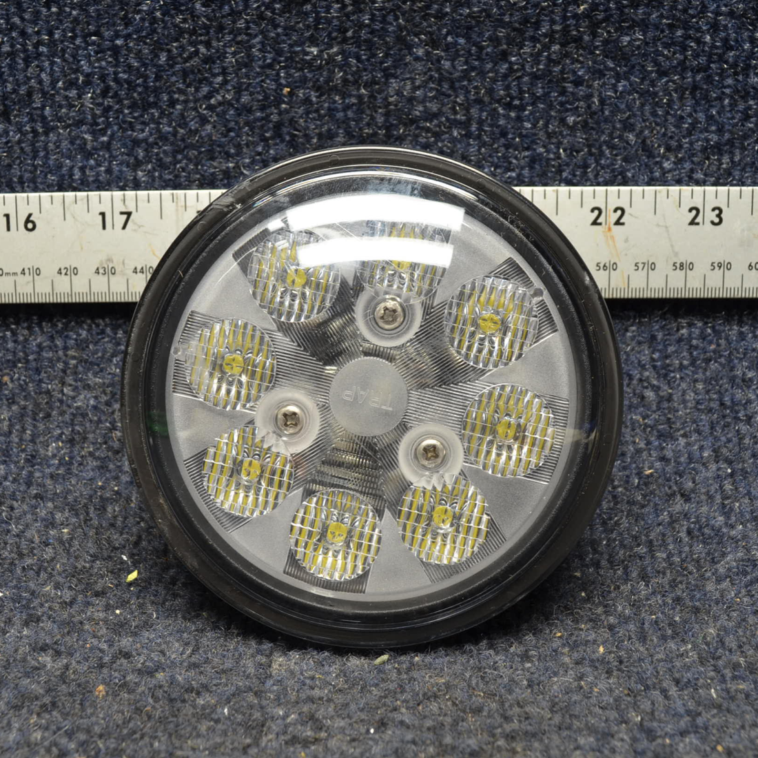 Used aircraft parts for sale, Par36TR2 REV.A Cessna C175 TAXI LIGHT PAR 36 9-32 VOLTS