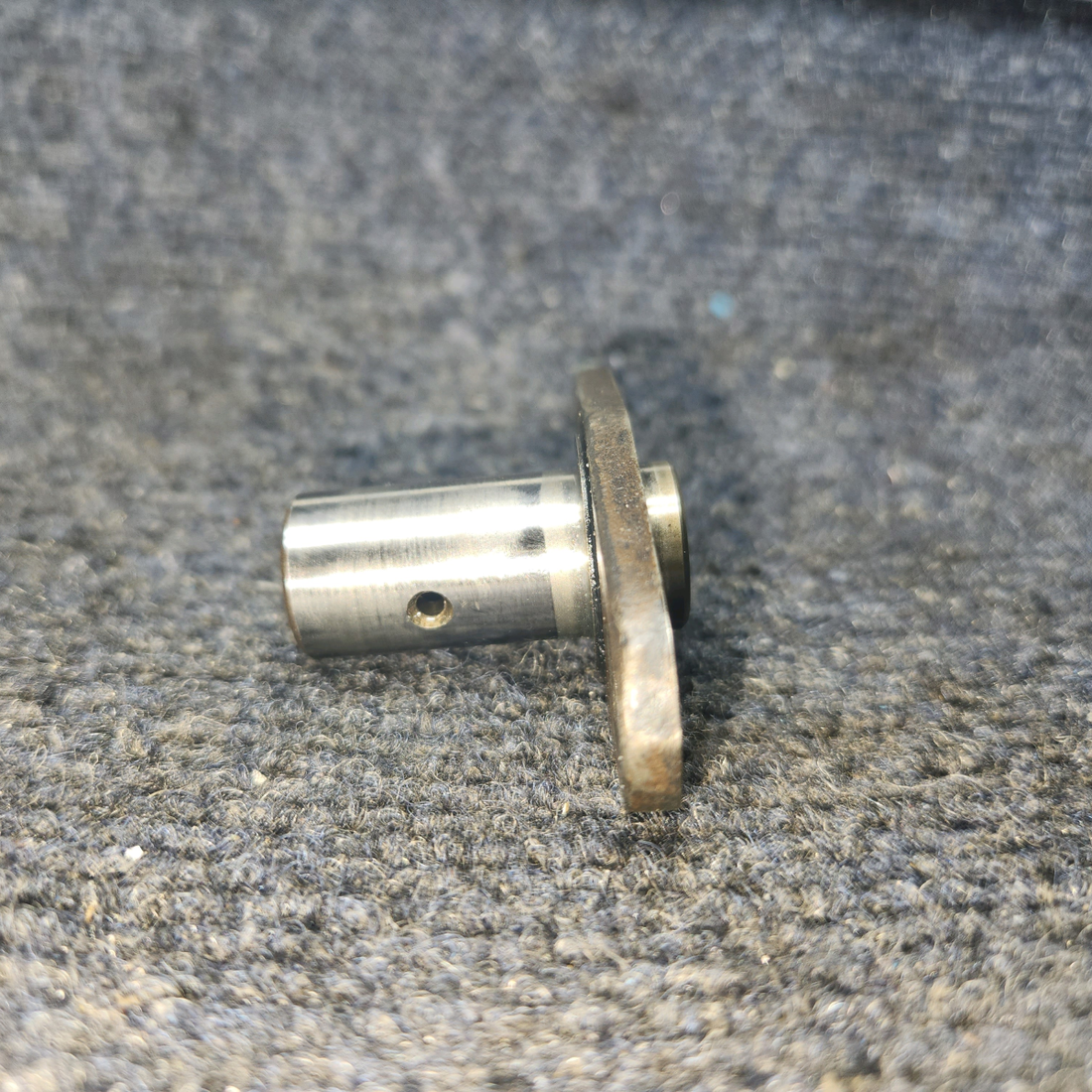 Used aircraft parts for sale, LW-13796 Lycoming O-320 Piper PA28-140 Crankshaft Idler Gear Shaft