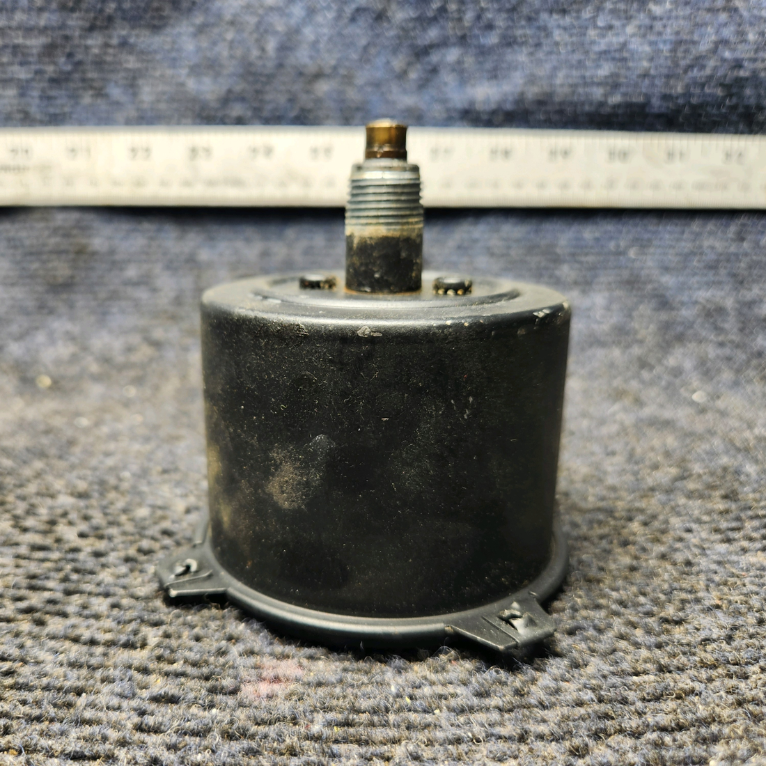 Used aircraft parts for sale, PS50048-15-1 Piper PA28-140 Tachometer